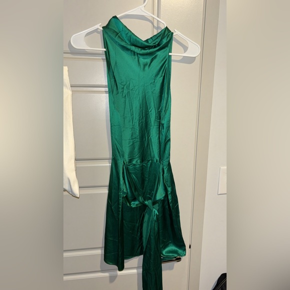 Amanda uprichards Sandrine dress in dark green - Picture 2 of 4